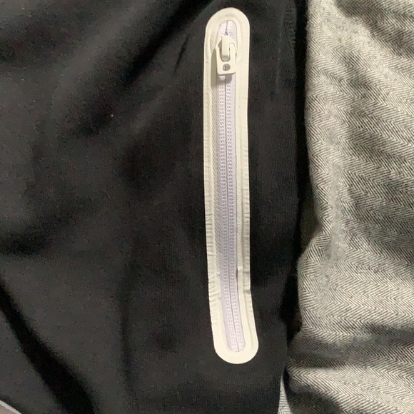 Nike sweater - Picture 4 of 4